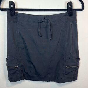 Athleta Trekkie Nylon Cargo Skort Black Pockets Shorts Lined Hiking Golf  Size 6
